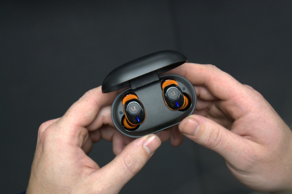 ulto gravity earbuds and charging case