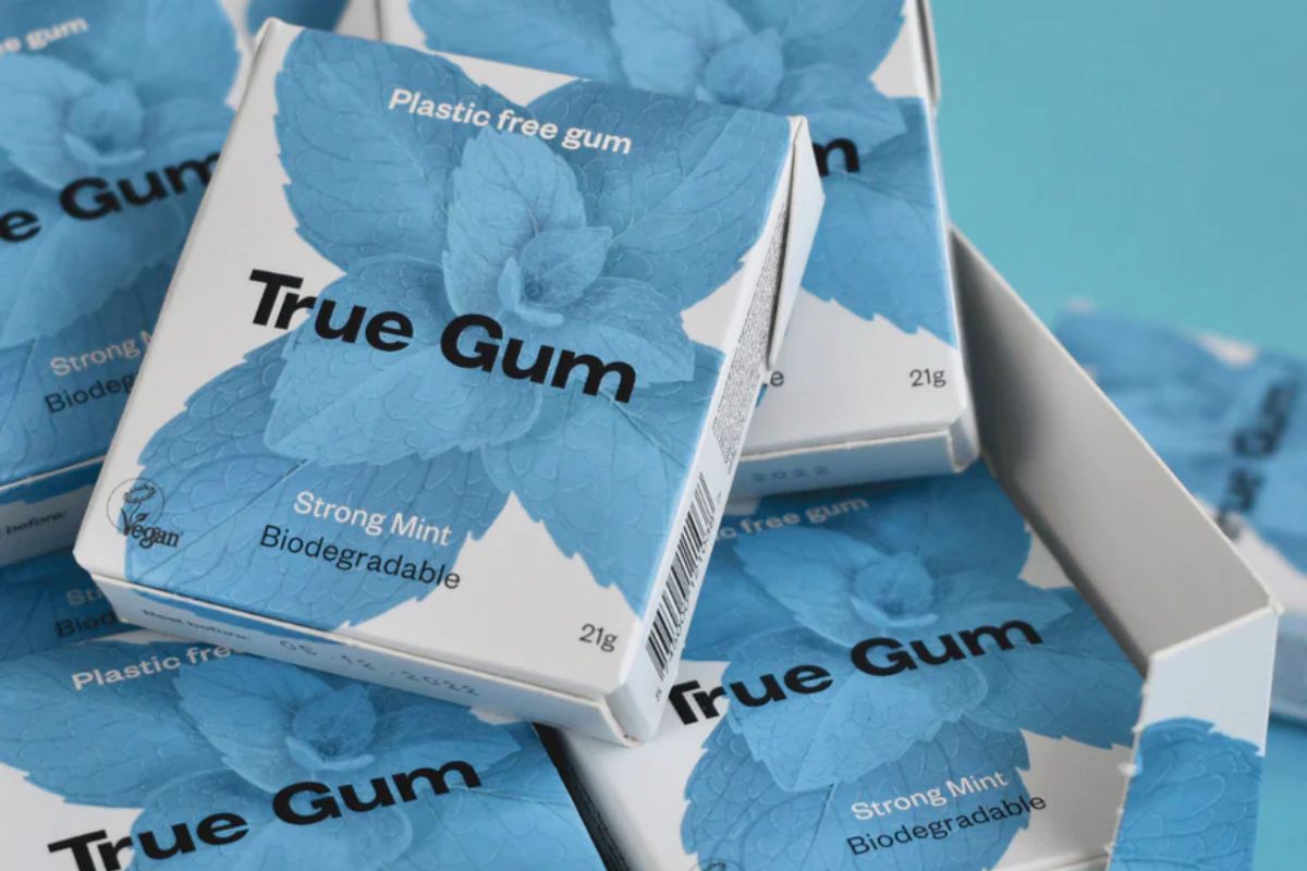 True Gum Strong Mint packets
